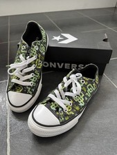 Boys/girls Converse Trainers -