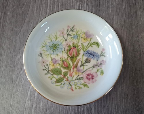 Aynsley wild tudor - tudor, trinket