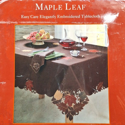 Maple leaf embroidered - maple,