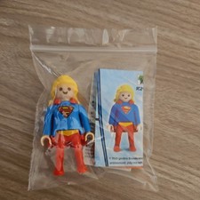 NEW Kinder Surprise Supergirl
