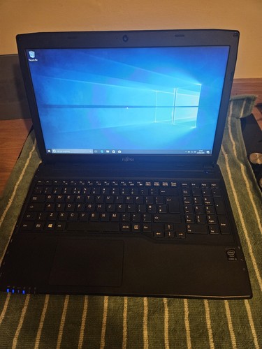 Fujitsu lifebook a514 - a514, i3