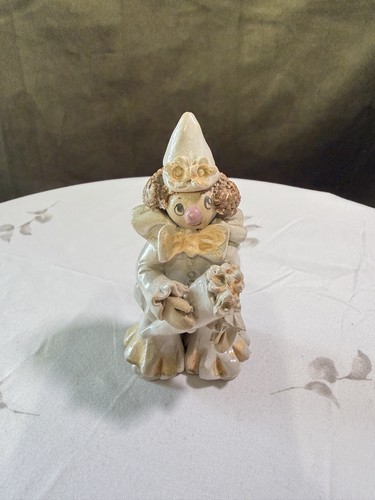 Porcelain clown figurine - figurine, with