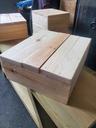 Square wooden cake stand