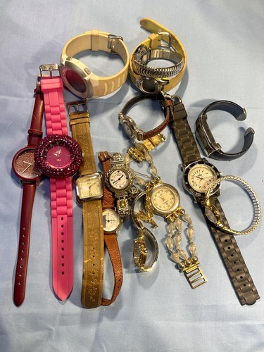 Lot watches repair - of,
