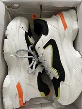 trainers size 4 women