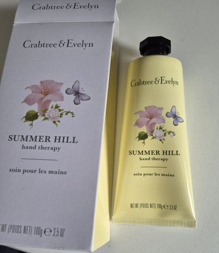 Crabtree evelyn hand - &,