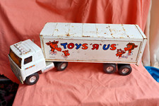 LARGE VINTAGE ERTL TINPLATE TOY LORRY TOYS'R'US LOGO
