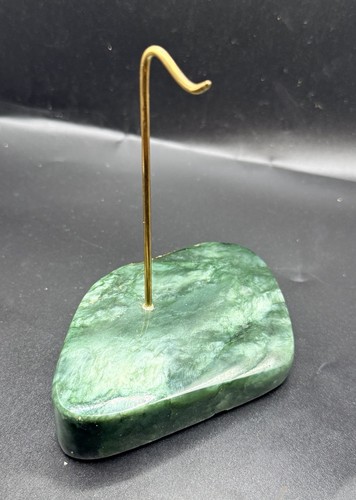 Vintage nephrite jade jewelry - nephrite,