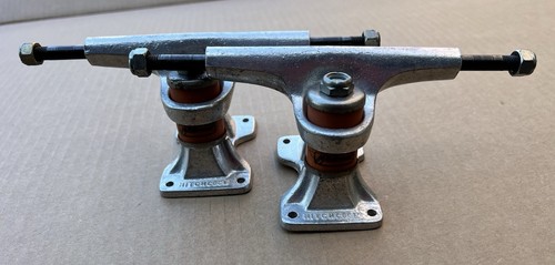 Vintage 70s skitch - vintage, hitchcock