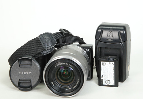 Sony alpha nex 2mp camera - 14.2mp,