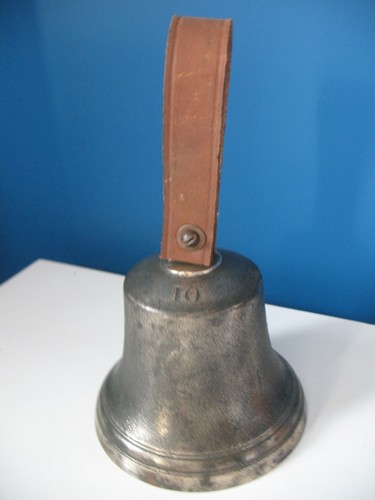 Old antique no10 cast - old, bronze