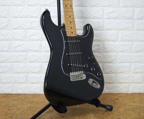 Squier fender stratocaster - squier, by