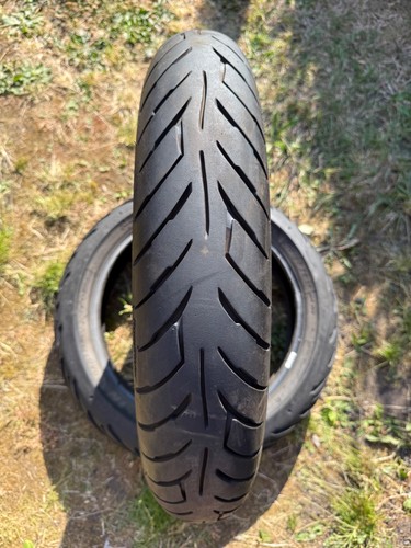 Motorcycle rear tyre avon road - rear,