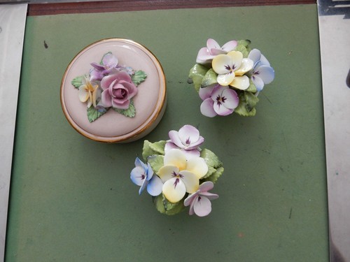 Trio china flower type - a,