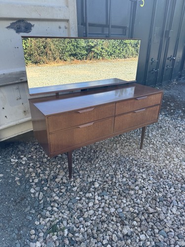 Mid century vintage - mid, vintage/retro