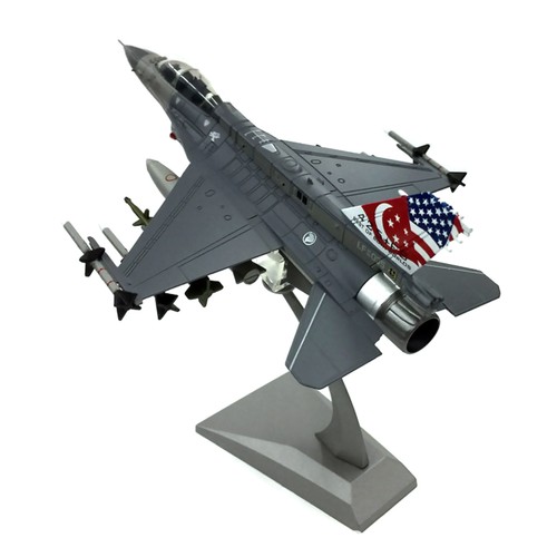 16d singapore air - 1:72,