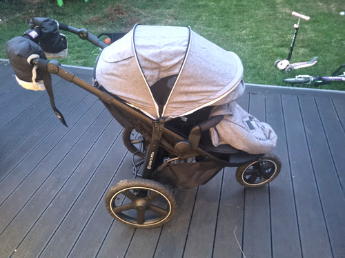 Ickle bubba running pram - bubba, /