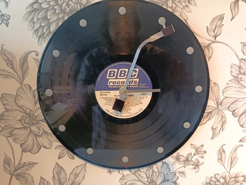 Vinyl record clock - vinyl,