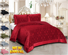 Velvet Bedspread Quilted Bed