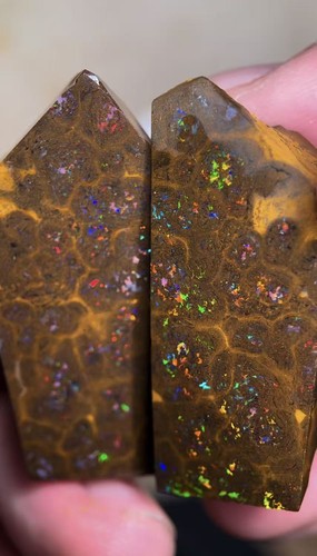 156ct pair australian - 156ct, of