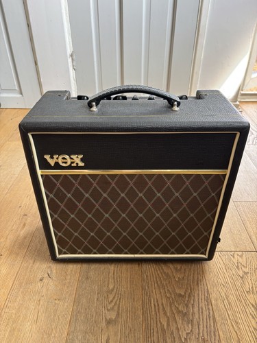 Vox pathfinder 15r v9168r - vox,