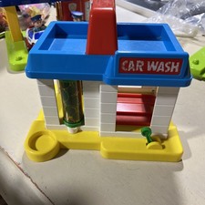 Vintage ELC Happyland/Happystreet Early Learning Centre Car Wash Playset 1990s