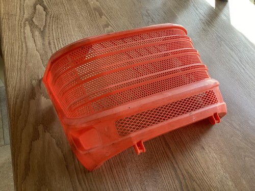 Kubota b2420 front grille - kubota,