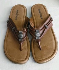 Minnetonka Women Silverthorne Brown Leather Thong Sandal Flip Flops 8 Travel