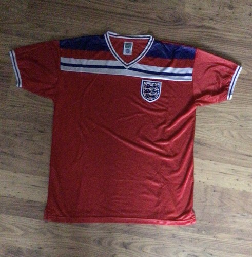 England 1982 away retro - england,