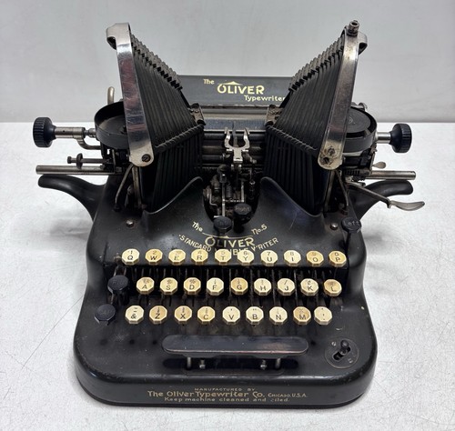 Antique oliver typewriter - 5,