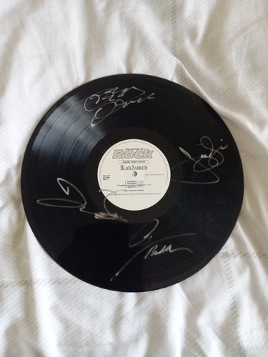 Black sabbath signed - black,