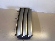 Range Rover L322 Right Hand Front Wing Air Vent Grille Facelift  3 Vent