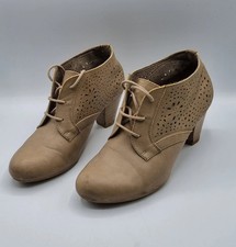 Ladies leather ankle boots by