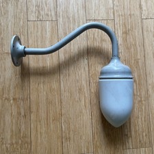 VINTAGE COUGHTRIE SG6 LAMP / LIGHT SWAN NECK WALL BRACKET TEARDROP MILK GLASS