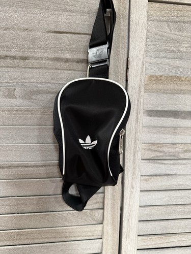 Adidas trefoil black - adidas,