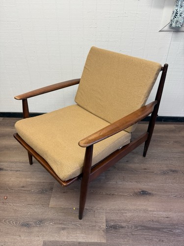 Mid century modern lounge - century,
