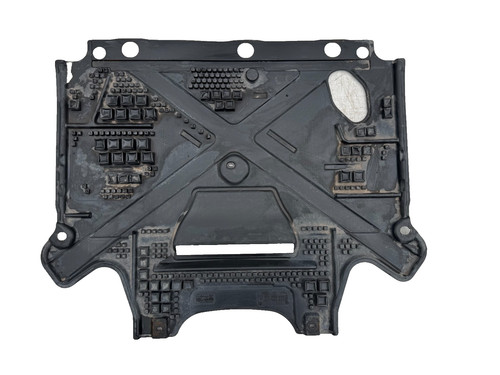 Audi engine undertray - b8,