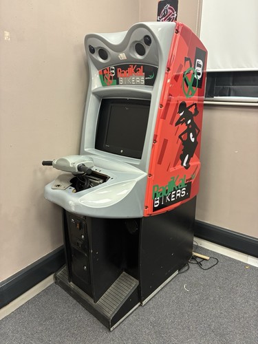 Radical bikers arcade machine - bikers,