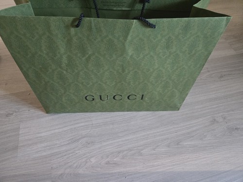 Authentic gucci green large - gucci,