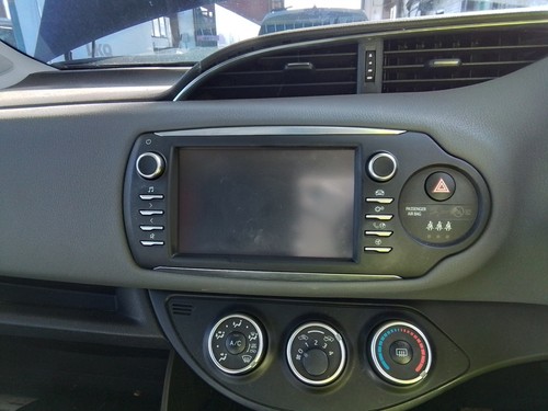 Toyota yaris audio sat nav - toyota,