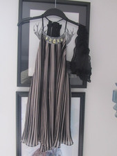 VICTORIA'S SECRET BLACK/BEIGE