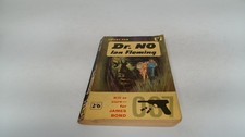 			Dr No, Ian Fleming, Pan