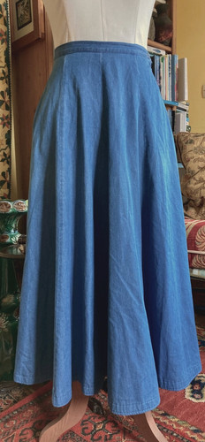 Vintage laura ashley - laura,
