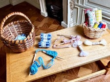 Dolls house miniature 1:12