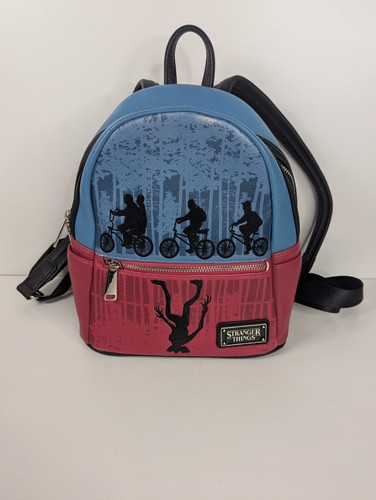 Loungefly stranger things - stranger,