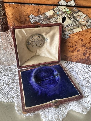 Victorian brooch box harry - victorian,