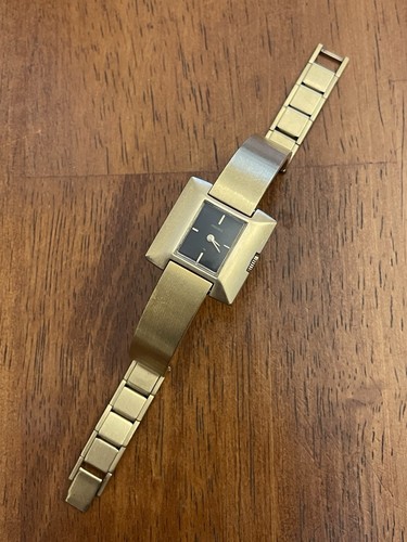 Rare ladies manual - ladies, wind