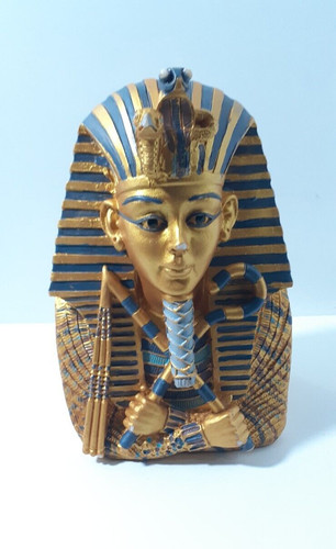 Resin statuette figure - resin,
