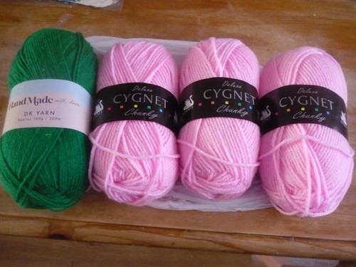Gorgeous knitting wool joblot - knitting,