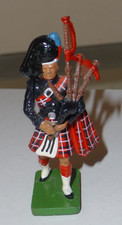W Britain 1990 Highlanders Piper Scottish Lead Soldier - Very Good Condition!